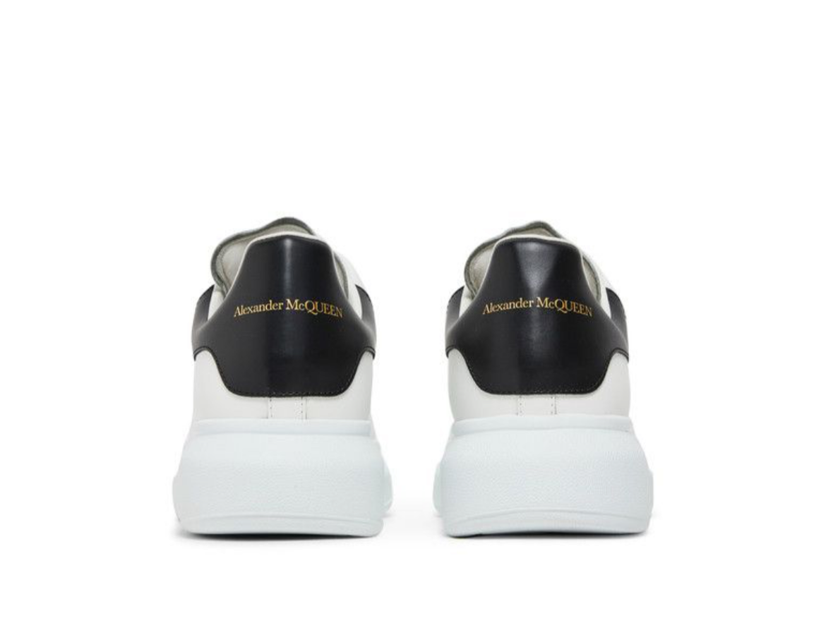 2019
Alexander McQueen Oversized
Sneaker 'White Black'